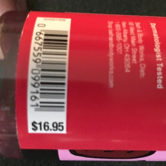 Bath & Body Works Strawberry Pound Cake Fine Fragrance Mist NWT 8 fl oz/236 ml - Picture 12 of 12